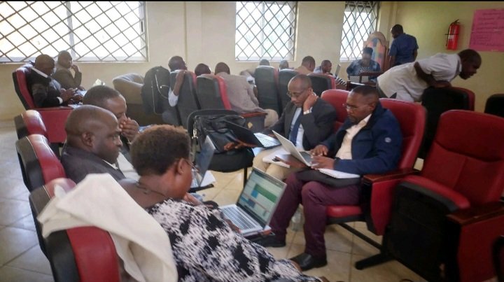 kickuorg's tweet image. @kickuorg is pleased to participate in the Phase One Joint Drafting of Local #GovernmentDevelopment Plans (LGDPs) at @KabaleDistrict Council Hall, organized by the @NPA_UG in partnership with @giz_uganda. Our HoP, Ms. Anitah is proudly representing us. #PlanningForDevelopment