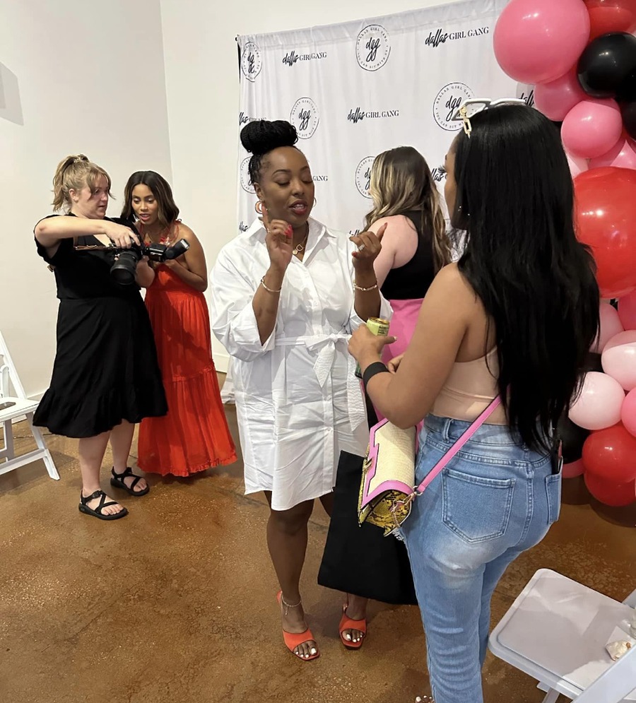 conquerwithdeb's tweet image. A different type of being outside this summer for me 😎🩷