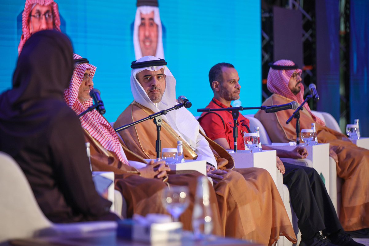 📷| منتدى الصحة والأمن في الحج يواصل جلساته الحوارية في يومها الثاني.

#يسر_وطمأنينة 
#الخدمات_الطبية