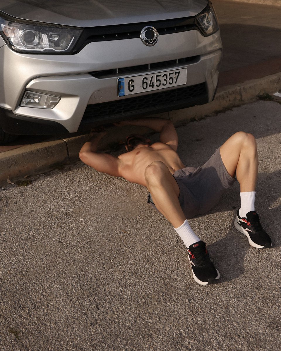 F. O. X. tweet media