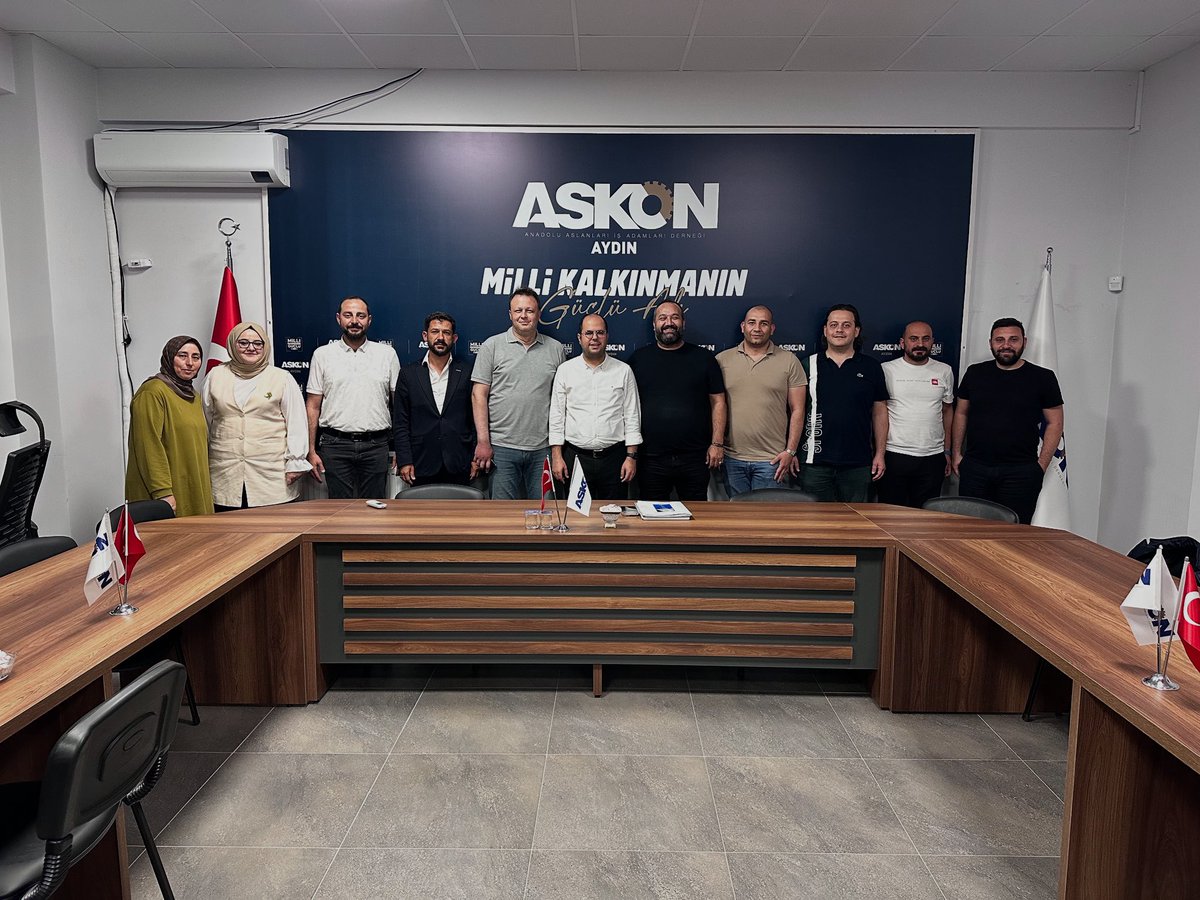 Yönetim kurulu toplantımızı, Başkanımız <a href="/murat_gun/">Murat GÜN</a> ve Yönetim Kurulu Üyelerimizin katılımıyla dernek binamızda gerçekleştirdik.

Alınan kararların ve toplantımızın hayırlara vesile olmasını diliyoruz.
.

#askon #askonaydin #gençaskon #askongenelmerkez