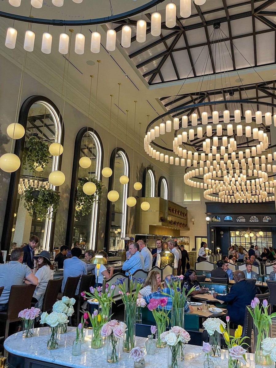 Spring in Paris? Non—just La Belle Helene 🌸🥖
#LaBelleHelene #UptownCharlotte