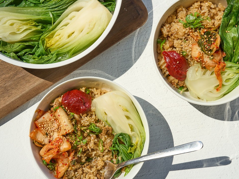 homemadeislive's tweet photo. One Pot Wonder: Gochujang Beef Bowls! 

Sticky, spicy-sweet rice with savory beef and crisp-tender bok choy! Best part? It's made entirely in your rice cooker.

📅 4pm PT, Thursday 5/29
🎥 Live streaming & interactive
🔗 https://t.co/Eol4rs7AJq

#free #cooking #cookinglass #health #homecooking #freecookingclass #learnfromhome #cookingathome #cookingtips #kitchenconfidence #livestreamcooking #easyrecipes #culinaryskills #culinarymedicine #cookbetterlivebetter