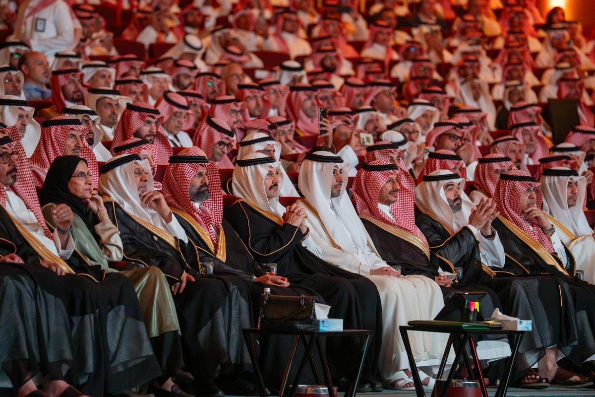 MhAlmarshad's tweet image. سعدت بحضور #منتدى_عسير_للاستثمار2 ، برعاية سمو #أمير_منطقة_عسير ، بحضور كبير جدآ من قادة الاستثمار وصنّاع القرار من مختلف دول العالم
لمنتدى أصبح منصة جاذبة للإستثمار تم إستعراض المشاريع النوعية القادمة لمستقبل مشرق بإذن الله لصعود عسير للمساهمة في مستهدفات #رؤية_السعودية_2030…