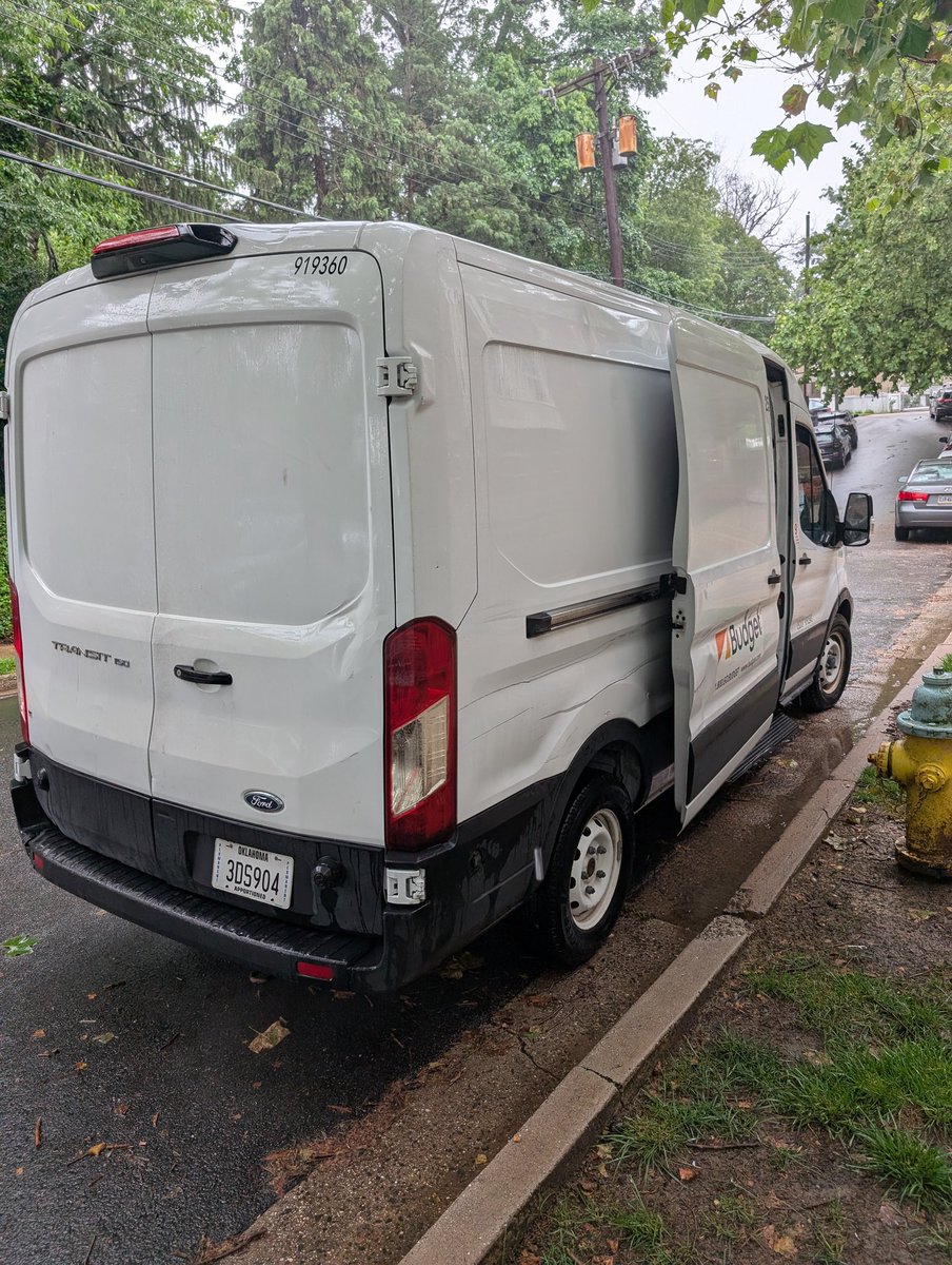 literally_alan's tweet photo. @AmazonHelp @ARLnowDOTcom @ArlingtonVaPD @ArlingtonVaFD 
@Budget First @amazon delivery van blocks driveways on a small Arlington street, then when asked to move so neighbors can park, the driver moves in front of a fire hydrant. https://t.co/Z1DmJ5dKU5