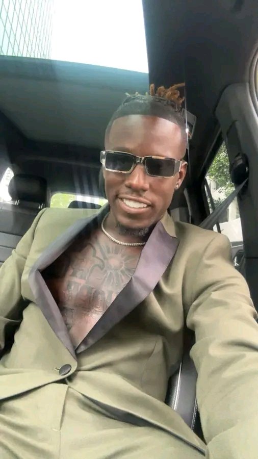 Jamal_Roberts_'s tweet photo. Great Things Loading NOWWWWWβοΈ
Thank You All For Willing To Support
#stepsordered
#jamalroberts
#IStillBelieve
#YourAmericanIdol https://t.co/opJydHd0wZ