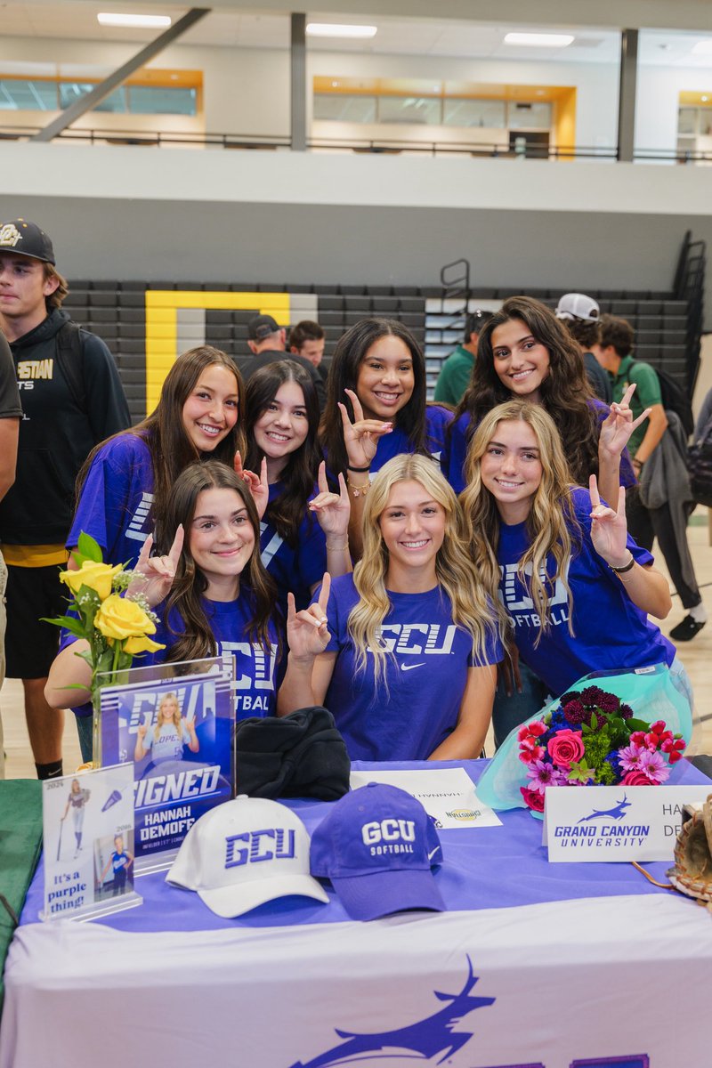 At our Athletic Signing Day, we celebrated our students who signed to compete at the next level. Their next chapter includes college and we pray it also includes leadership for Christ on their new teams and campuses. Once a Knight, always a Knight! 💚💛
