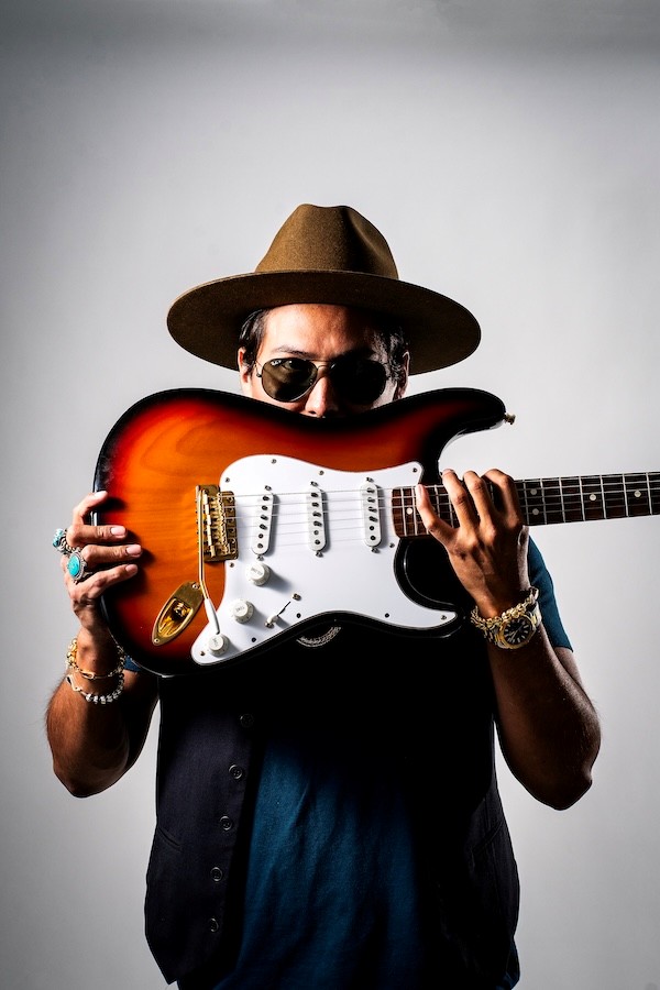 AMP Concerts is bringing Levi Platero and Chris Dracup: Funk of the West to the KiMo Theatre on  August 23 at 7:30 pm. The two performers have garnered large followings throughout the Southwest with their individual sounds. 
tinyurl.com/5n934z33
#KiMoTheatre #LoveTheKiMo