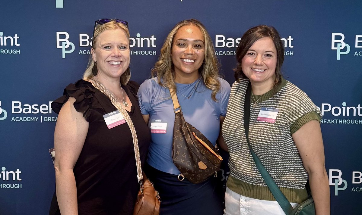 Stephanie Clayton tweet media