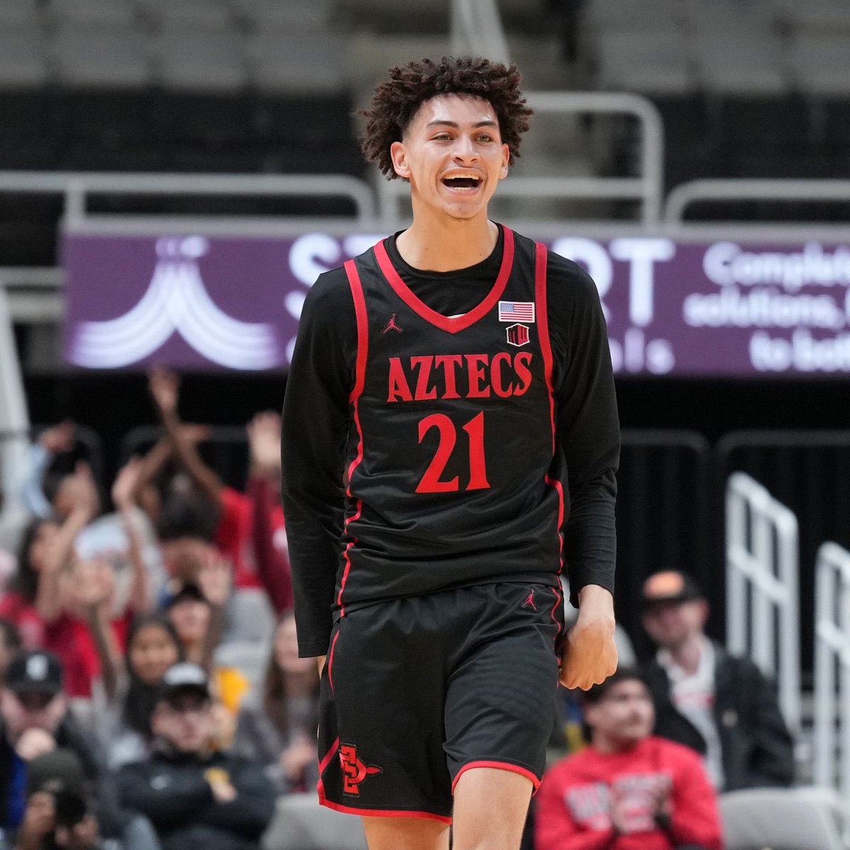 BREAKING: Miles Byrd is withdrawing from the NBA Draft and returning to San Diego State, per <a href="/League_Him/">Jacob Myers</a>.

Massive news for Coach Dutcher and the Aztecs! 🔥