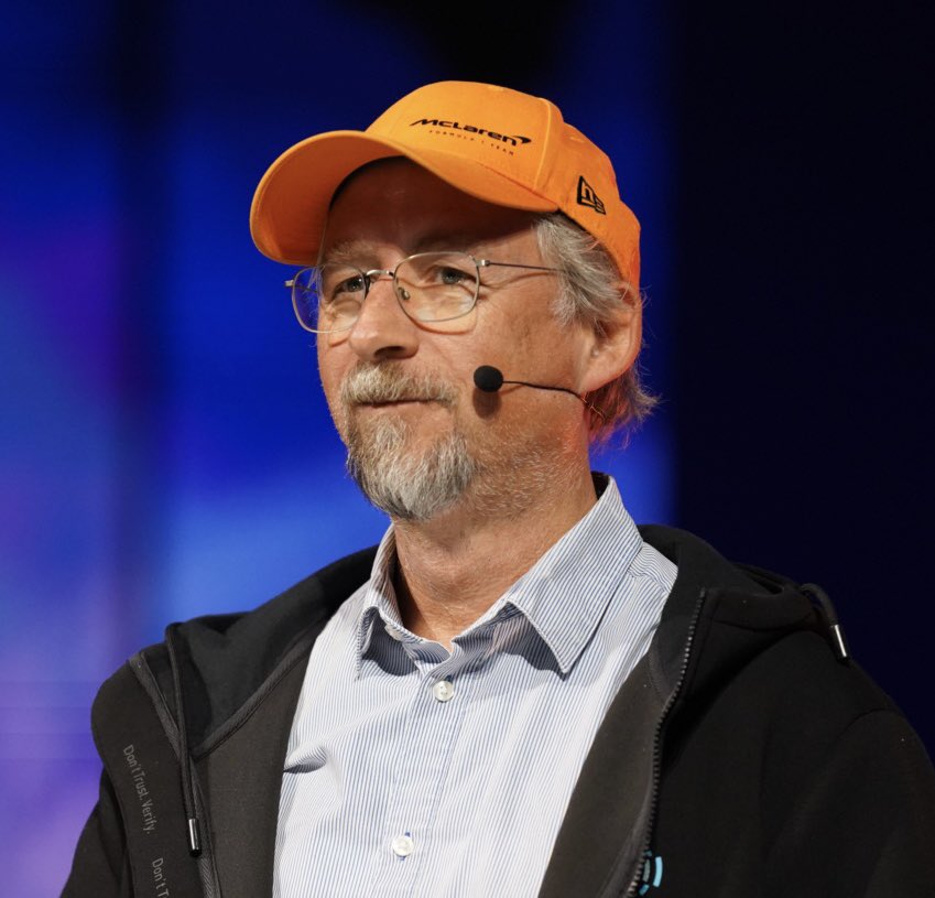 TheBitcoinConf's tweet photo. LEGENDARY ADAM BACK JUST SAID BLOCKSTREAM IS GOING TO GROW TO A BILLION USERS 🤯🚀 https://t.co/UlttIs9E35