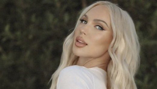 realityysimp's tweet image. truly my idol since day one. i’ve been manifesting this for so long i can’t believe she’s actually back. i can’t wait for THE christine quinn to be reintroduced to the world, and i will PROUDLY be serving as the president and ceo of her fanclub till the end 🫡