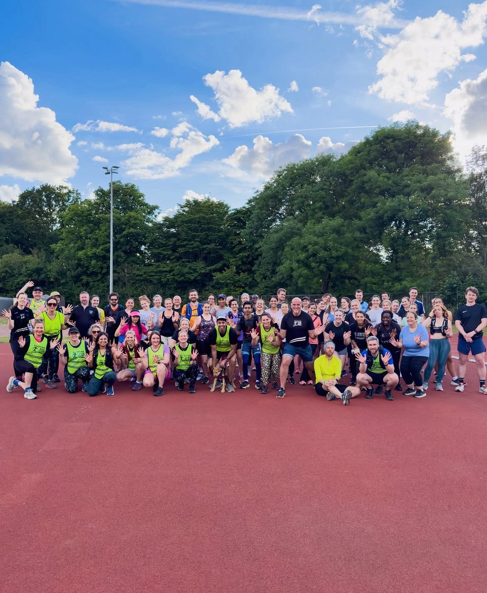 TootingRunClub's tweet image. It was great to see so many runners across all our groups tonight  Big high fives to everyone who ran with us 👋🏼 🌟