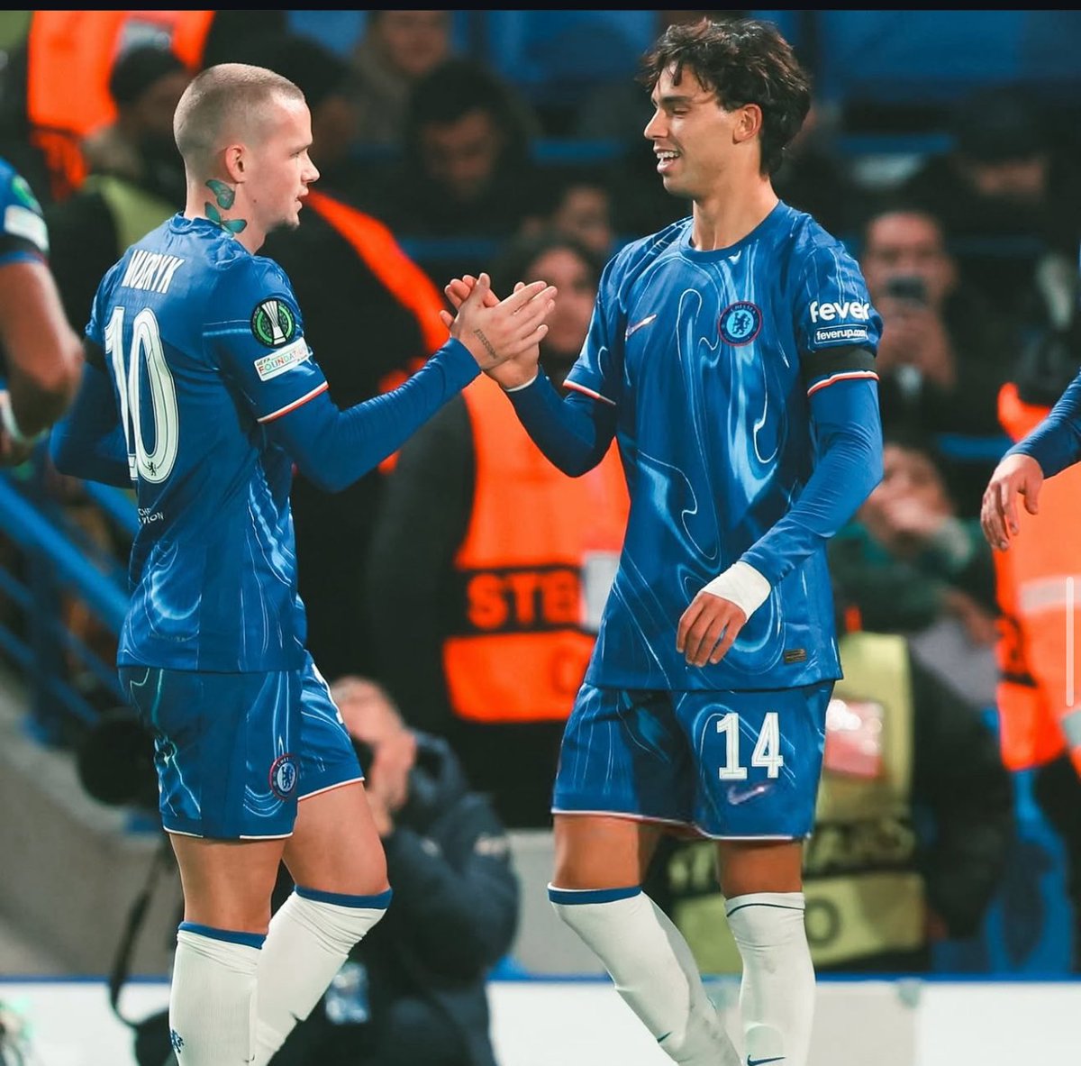 Mudryk and Felix will receive their medals for contributing to Chelsea conference league win 🏆