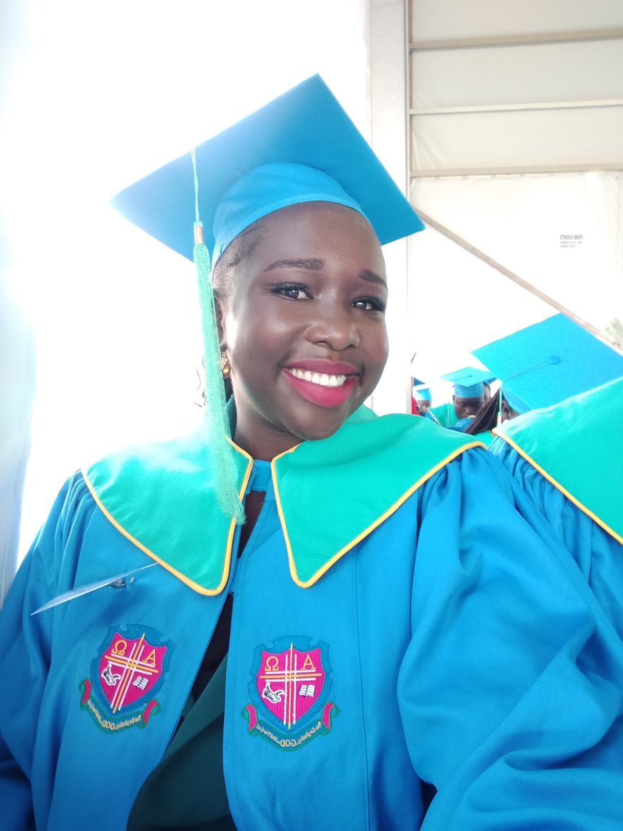 U pipo after graduating what do you do with the gown I only wore it once 😄