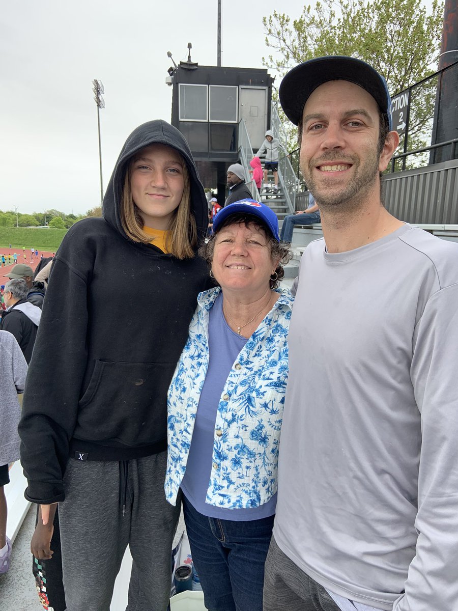 Miss Ma (@missma40860203) on Twitter photo Congratulations to some of our relay teams whose hard work paid off in earning some ribbons. Always great to have family supporting our athletes! <a href="/BeaumondeBHJMS/">Beaumonde Heights Junior Middle School</a> <a href="/PrincipalBuall/">Sukhwinder Singh Buall</a> <a href="/TDESAA_TDSB/">TDESAA Athletics</a> Congratulations to some of our relay teams whose hard work paid off in earning some ribbons. Always great to have family supporting our athletes! <a href="/BeaumondeBHJMS/">Beaumonde Heights Junior Middle School</a> <a href="/PrincipalBuall/">Sukhwinder Singh Buall</a> <a href="/TDESAA_TDSB/">TDESAA Athletics</a>