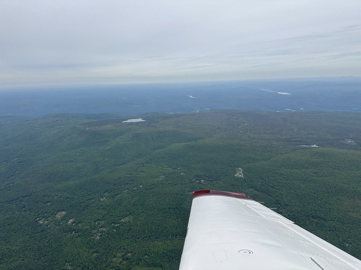 PilotFun101's tweet image. Having some @QuickChek coffee ☕️ at 4509ft. Always fresh! And of course I have to have my @FlyingEyesWorld sunglasses so my darn ears don’t hurt. 😂 Check them out at flyingeyesoptics.com/PILOTFUN101 
👉👉 PROMO CODE PILOTFUN101 for 10% off your full order. #PilotFun101 #Mooney #TheBigO
