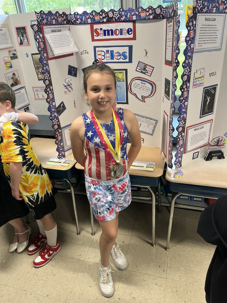 MattJakes7's tweet image. My daughter worked very hard on her project about her role model, @Simone_Biles, for the last 3 months. She was so excited to make her presentation and she killed it!!! She was a little bummed we couldn’t do her braids in the middle like Simone does, but I say she rocked it!