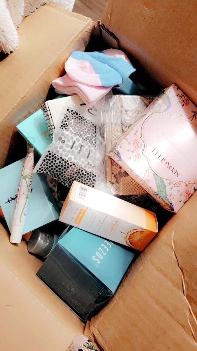 SunandSipCups's tweet image. Checkout Paradise Delivered, palm trees and  paradise delivered to your front door. Code SPARKLE at checkout for 50% off any one-time purchase mystery box or subscription!! #subscriptionbox #mysterybox #deals  paradisedelivered.com/refer/Meaga-IW…