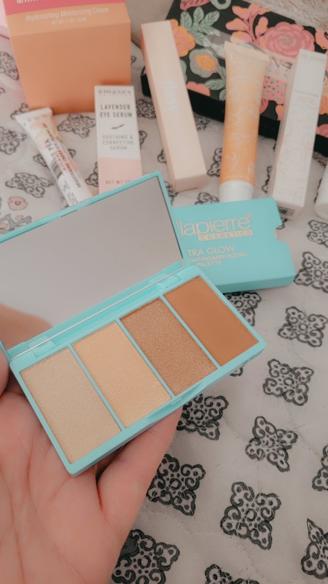 SunandSipCups's tweet image. Checkout Paradise Delivered, palm trees and  paradise delivered to your front door. Code SPARKLE at checkout for 50% off any one-time purchase mystery box or subscription!! #subscriptionbox #mysterybox #deals  paradisedelivered.com/refer/Meaga-IW…