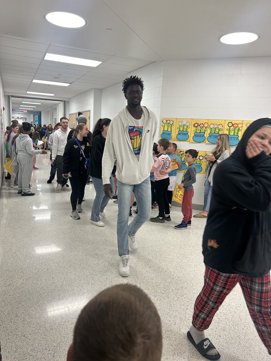 Amanda Seretti tweet media