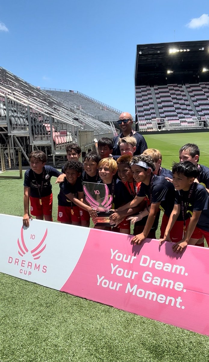 jsideregts's tweet photo. Constancy ✋🏻

CHAMPIONSHIP 

INTER MIAMI
DREAMS CUP 2025

… we came back for the revenge 👊🏻

I respect this group of boys, they are special and the @risesoccerdlub 2015 PRE ECNL group is going to be huge….

Constancy….. Constancy … Constancy

📞 🌴 HÁBLAME MIAMI 🌴 📞 https://t.co/CvUx67kQRV