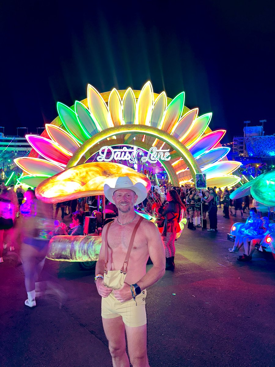 Ryan Clarke tweet media