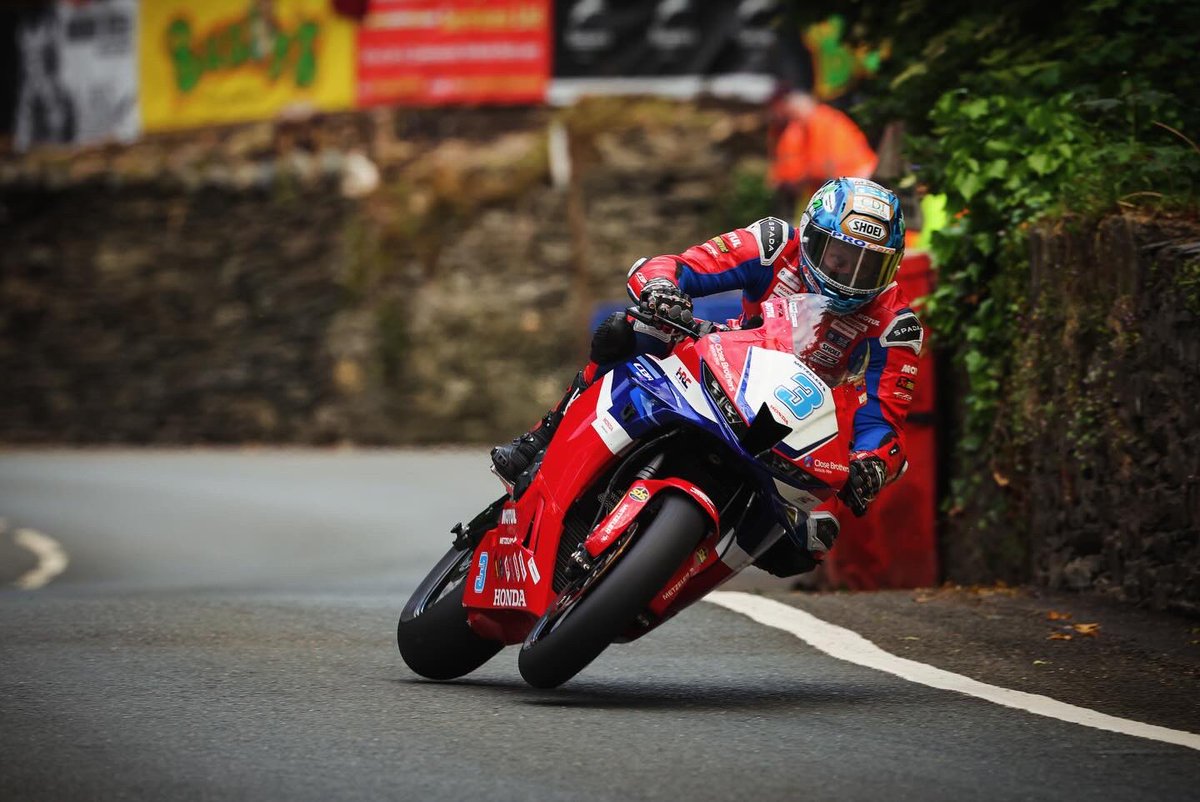 Honda Racing UK (@hondaracinguk) on Twitter photo Dean Harrison goes fastest of all after Qualifying 1 for the 2025 Tourist Trophy.
For the full story so far and rider quotes visit: link.honda.racing/v4zv
#HondaRacing #Fireblade #CBR600RR <a href="/deanharrisonTT/">Dean Harrison</a> <a href="/jm130tt/">John McGuinness MBE</a> <a href="/ttracesofficial/">Isle of Man TT Races</a> Dean Harrison goes fastest of all after Qualifying 1 for the 2025 Tourist Trophy.
For the full story so far and rider quotes visit: link.honda.racing/v4zv
#HondaRacing #Fireblade #CBR600RR <a href="/deanharrisonTT/">Dean Harrison</a> <a href="/jm130tt/">John McGuinness MBE</a> <a href="/ttracesofficial/">Isle of Man TT Races</a>