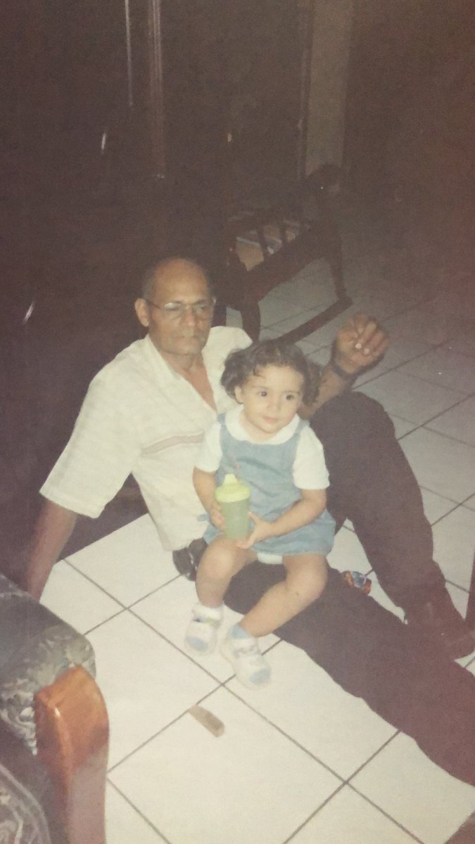 POR ÉL
porque mi abuelito en vida fue de los manudos MÁS leales 
desde que llegó a CR se enamoró del equipo y no dudó en seguirlo
hizo a mi papá manudo y apenas nací yo, tmb me hizo a mí🫣
yo sé que hoy desde el cielo estaría muy feliz si el equipo de sus amores queda campeón🪽❤️