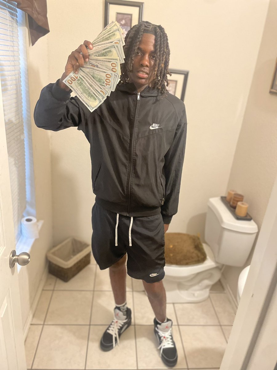 𝕻𝖗𝖔𝖇𝖆𝖇𝖑𝖞 𝖍𝖚𝖘𝖙𝖑𝖎𝖓𝖌 tweet media