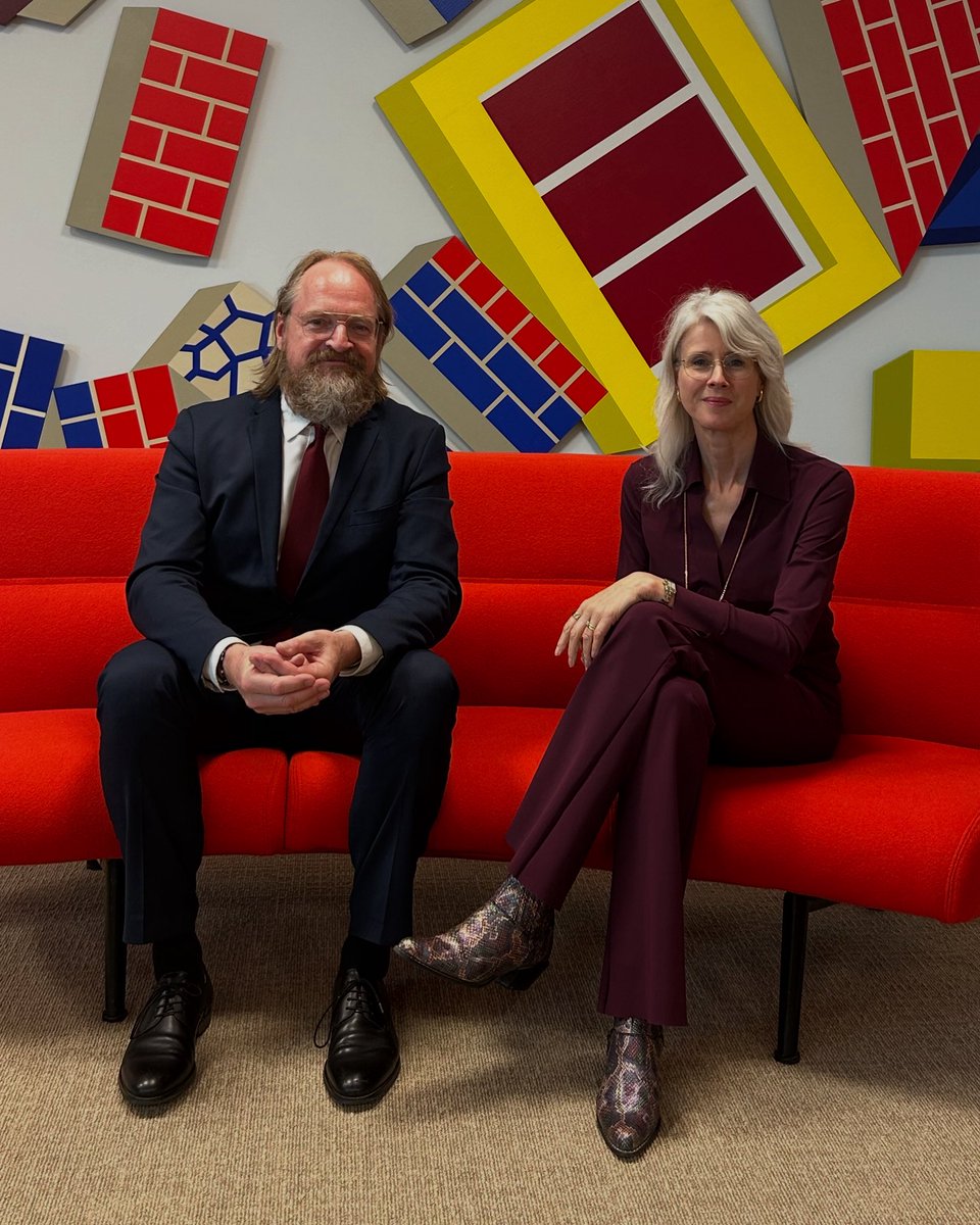 Johan Dessing (@dessingjohan) on Twitter photo Vandaag had ik een goede ontmoeting met de minister van VRO <a href="/MonaKeijzer/">Mona Keijzer</a> over het bevriezen van de huurverhoging. Ik heb haar gewezen op de negatieve consequenties daarvan en welke oplossingen #FVD ziet om de problemen op de huurmarkt wel op te lossen. Dank voor dit gesprek. Vandaag had ik een goede ontmoeting met de minister van VRO <a href="/MonaKeijzer/">Mona Keijzer</a> over het bevriezen van de huurverhoging. Ik heb haar gewezen op de negatieve consequenties daarvan en welke oplossingen #FVD ziet om de problemen op de huurmarkt wel op te lossen. Dank voor dit gesprek.