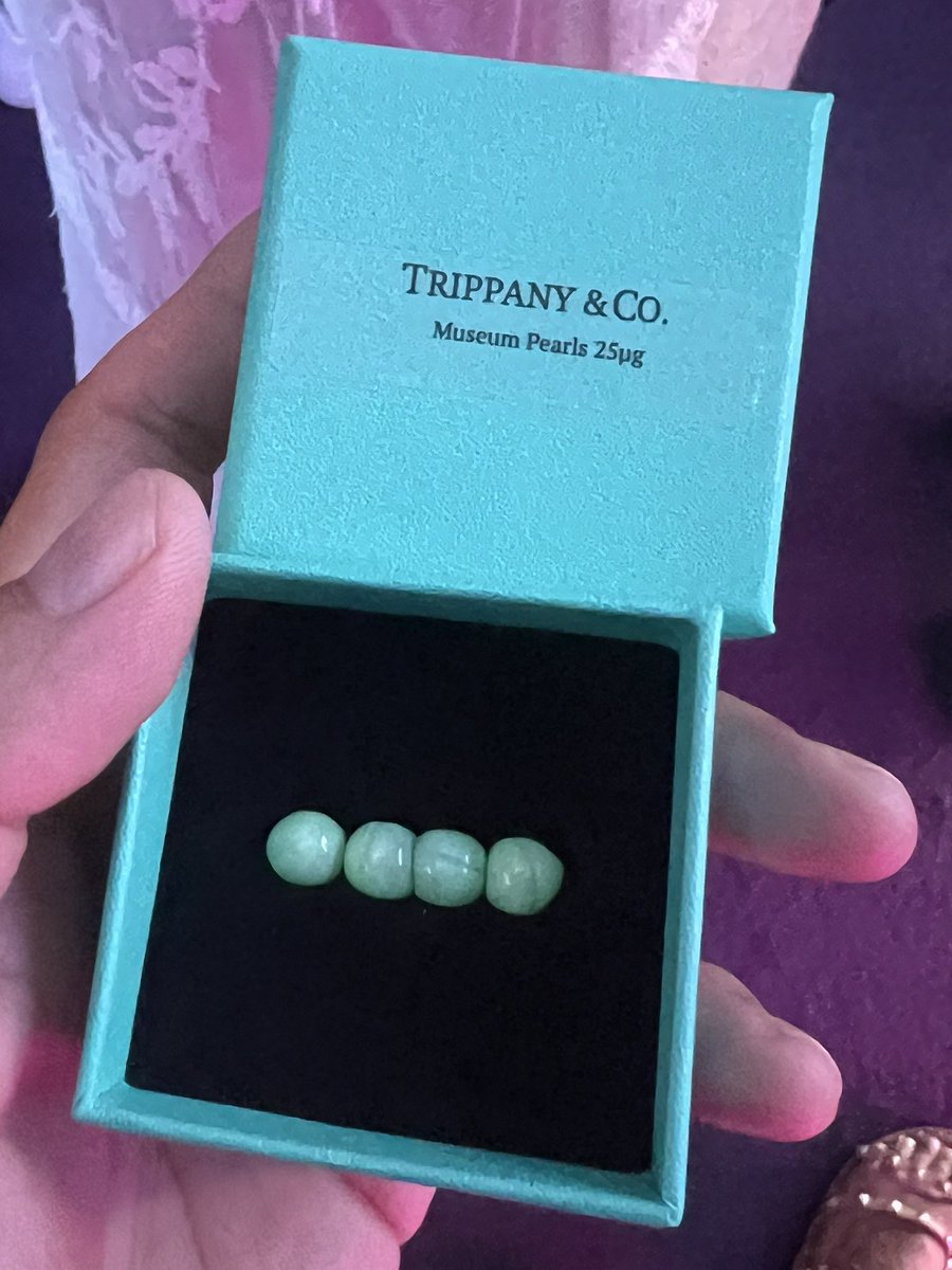 Microdosed #lsd capsules basically they’re like infused boba pearls 25micrograms per capsule. Loved the presentation of these little gems