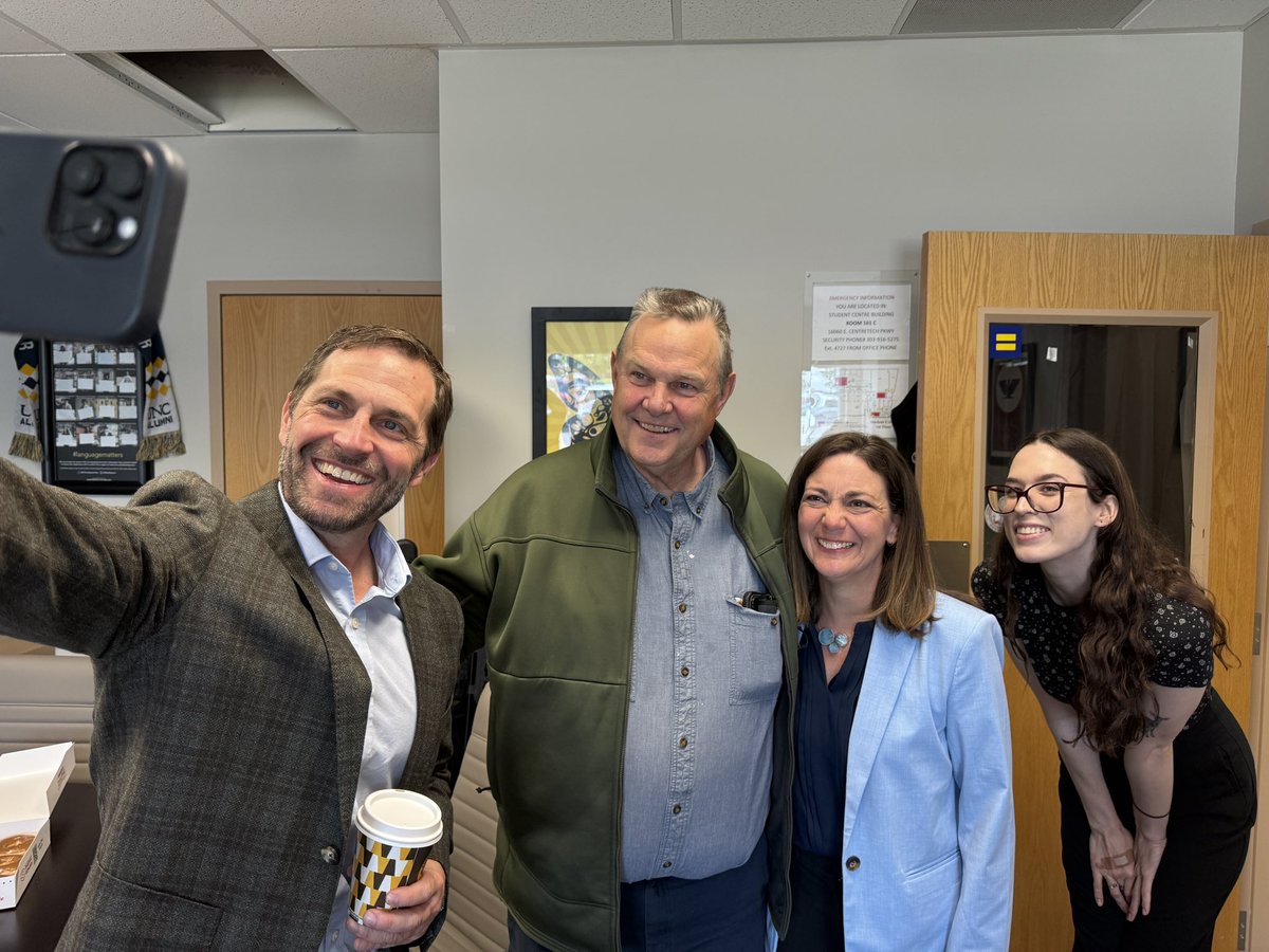 RepJasonCrow's tweet photo. In Congress, I’m working to fight corruption.

Held a roundtable with @StopBigMoney &amp; @JonTester about how we can get dark money out of politics, take on special interests, and make sure government is working for everyday folks—not just the wealthy. https://t.co/XIwlxV9e6z
