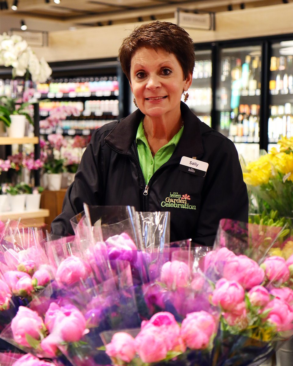 🌸 Add a breath of freshness to your home with Peonies from our Floral Department! Now available, these pink and white Michigan-grown flowers will only be around for a few short weeks.