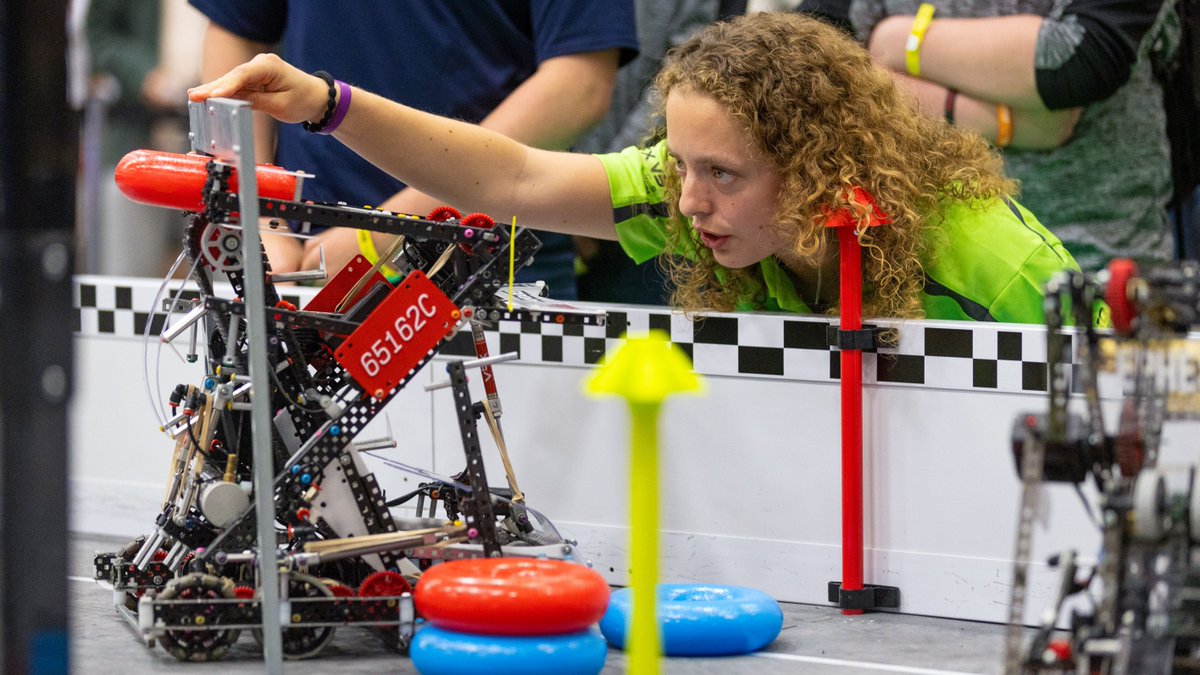 VEX Robotics (@vexrobotics) on Twitter photo Thank you to the amazing volunteers that played an integral part in making #VEXWorlds 2025 happen! π€β€οΈπ
Want to know how you can get involved as a volunteer next season? π€ Explore the <a href="/REC_Foundation/">REC Foundation</a> Volunteers Library here: buff.ly/k8AhDAR Thank you to the amazing volunteers that played an integral part in making #VEXWorlds 2025 happen! π€β€οΈπ
Want to know how you can get involved as a volunteer next season? π€ Explore the <a href="/REC_Foundation/">REC Foundation</a> Volunteers Library here: buff.ly/k8AhDAR
