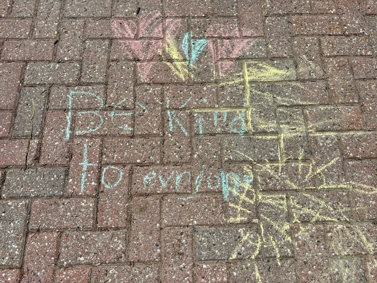 Ms. Casey tweet media