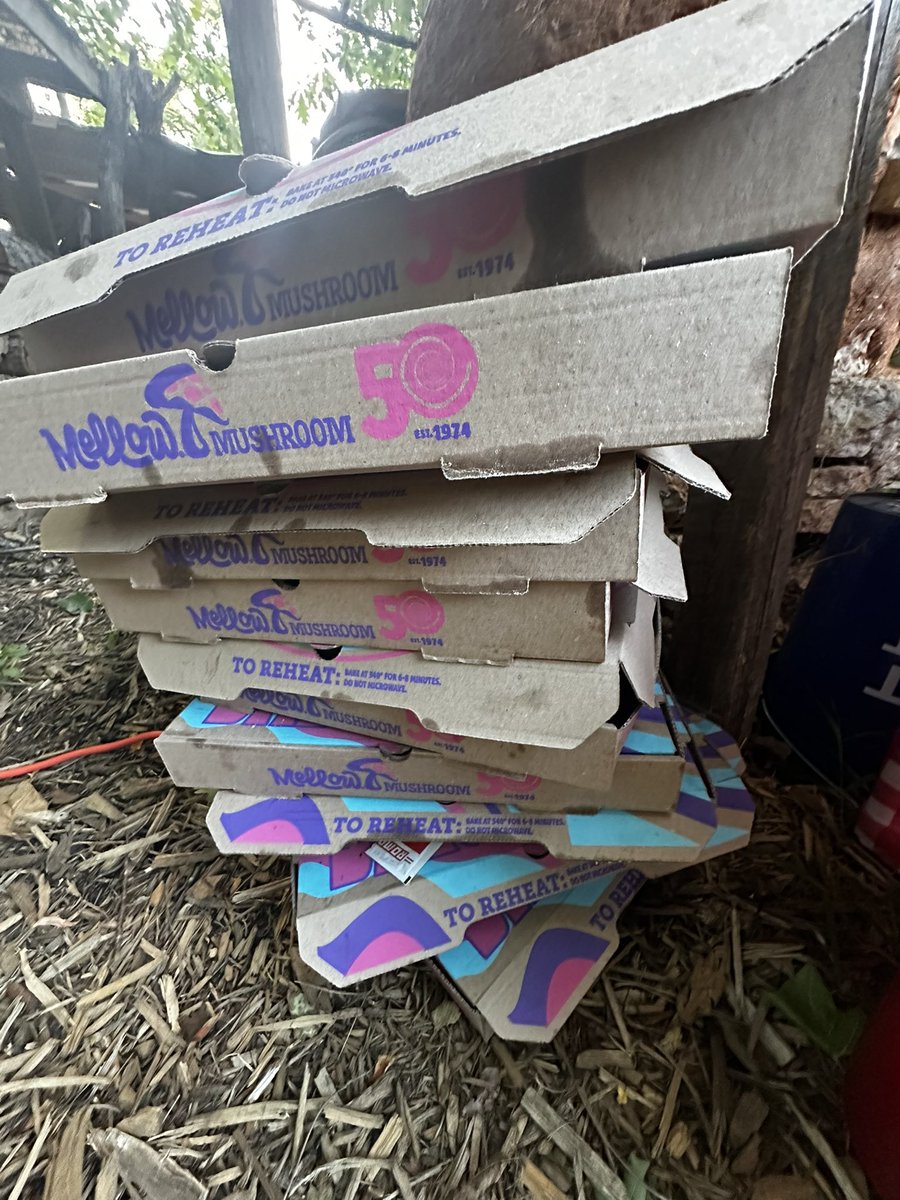 BequalsINGS's tweet photo. @Pizza_DAO Had a great time in Asheville!  Thank you @Pizza_DAO https://t.co/aZnAP0ymOE
