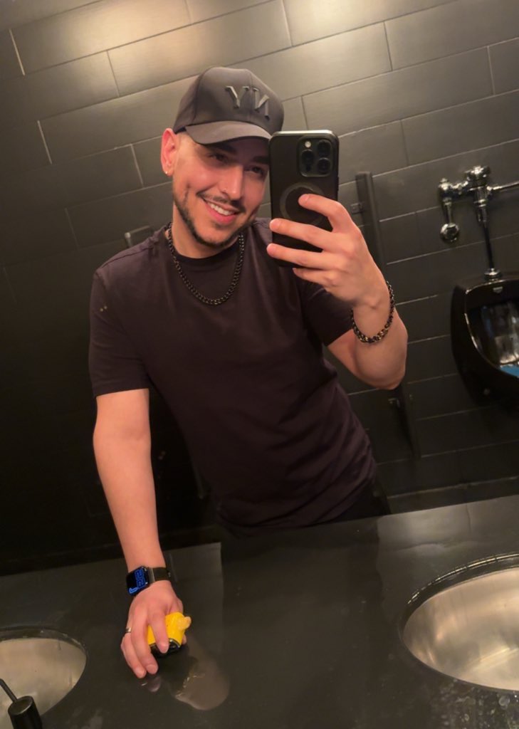 DickAndDimples's tweet photo. Just smiles and dick lately https://t.co/WUW3KdwT4N