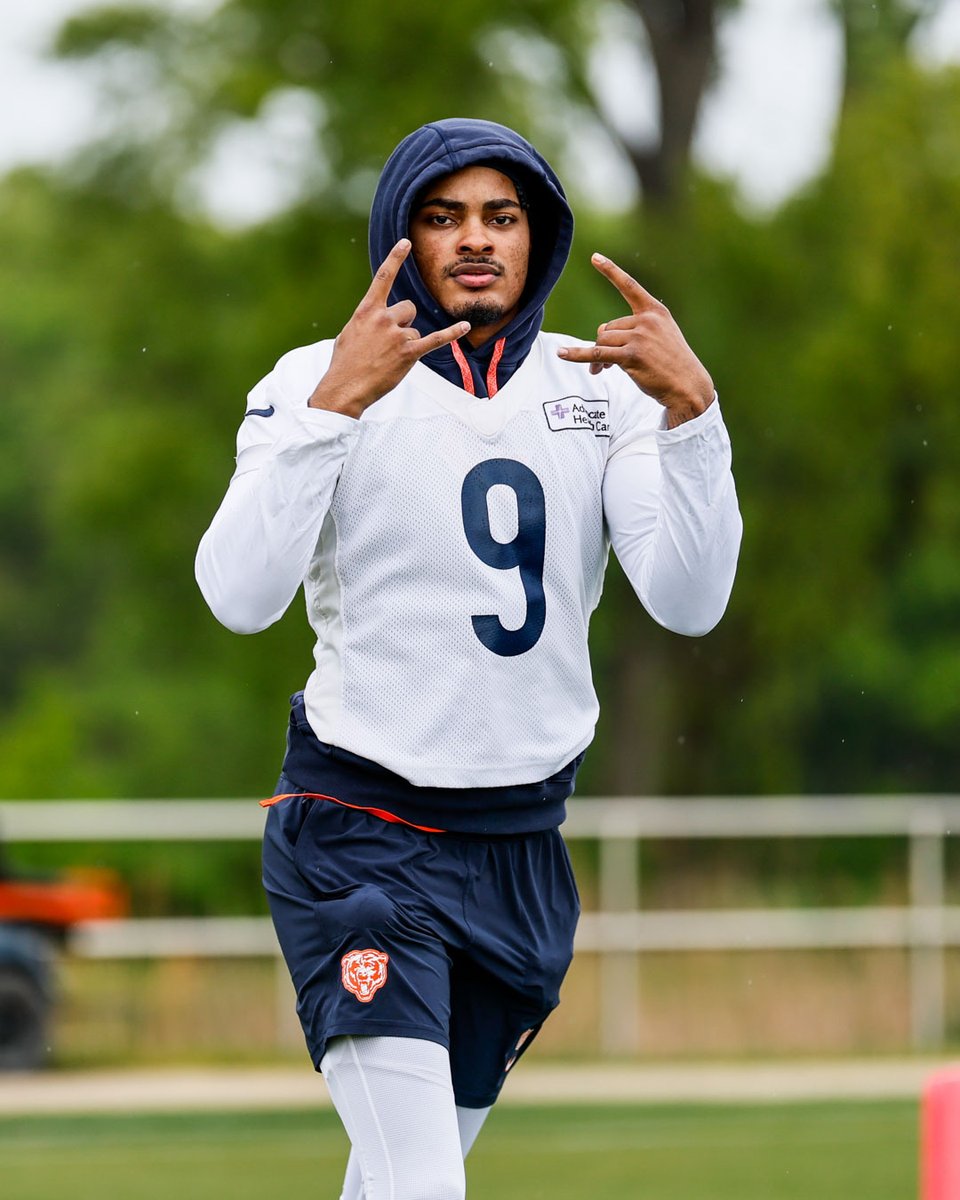 ChicagoBears's tweet photo. You know the vibes ✌️ https://t.co/xebiS5eP2v