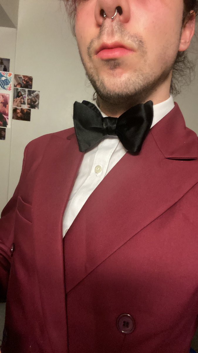 suitedslave789's tweet photo. Just another look with the new jacket https://t.co/KFHNe6mUDy