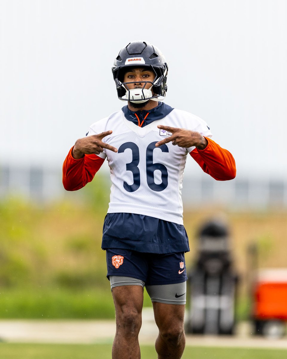 ChicagoBears's tweet photo. You know the vibes ✌️ https://t.co/xebiS5eP2v