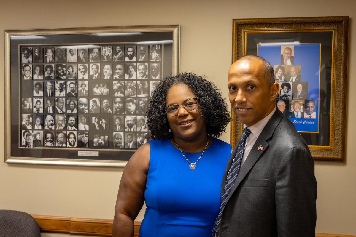 Rodolphe Sambou (@rodolphesambou) on Twitter photo Great exchange today at the #Louisiana State Capitol with LA Rep. <a href="/DeeBoydBroker/">Rep.Delisha Boyd</a> about our shared cultural heritage and the future of French in Louisiana.
Grateful for her thoughtful insights & looking forward to building more bridges through culture & education. 🇫🇷🤝🇺🇸⚜️ Great exchange today at the #Louisiana State Capitol with LA Rep. <a href="/DeeBoydBroker/">Rep.Delisha Boyd</a> about our shared cultural heritage and the future of French in Louisiana.
Grateful for her thoughtful insights & looking forward to building more bridges through culture & education. 🇫🇷🤝🇺🇸⚜️