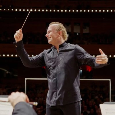 The Montrealer (@themontrealer) on Twitter photo Celebrate Fathers' Day with the Orchestre Métropolitain - Adventure Awaits
🎼This concert includes works by Ravel, Tchaikovsky, Saint-Saëns and Assiginaak.
👉Learn about guest pianist Alexandre Kantorow. : themontrealeronline.com/h3un
<a href="/Place_des_Arts/">Place des Arts</a> #Montreal <a href="/LeMetropolitain/">Orchestre Métropolitain de Montréal</a> Celebrate Fathers' Day with the Orchestre Métropolitain - Adventure Awaits
🎼This concert includes works by Ravel, Tchaikovsky, Saint-Saëns and Assiginaak.
👉Learn about guest pianist Alexandre Kantorow. : themontrealeronline.com/h3un
<a href="/Place_des_Arts/">Place des Arts</a> #Montreal <a href="/LeMetropolitain/">Orchestre Métropolitain de Montréal</a>