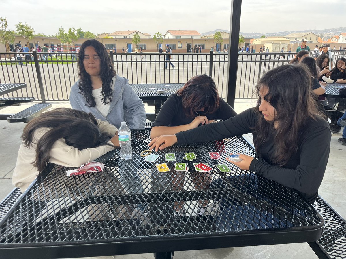 TRMSRoadrunner's tweet photo. Our students had the best Roadrunner Day today! Tacos, Kona Ice, and tons of activities to choose from! Great job to our students who BAT 1000 every day! #BAT1000 #proudtobevvusd https://t.co/voIlt9iIfy