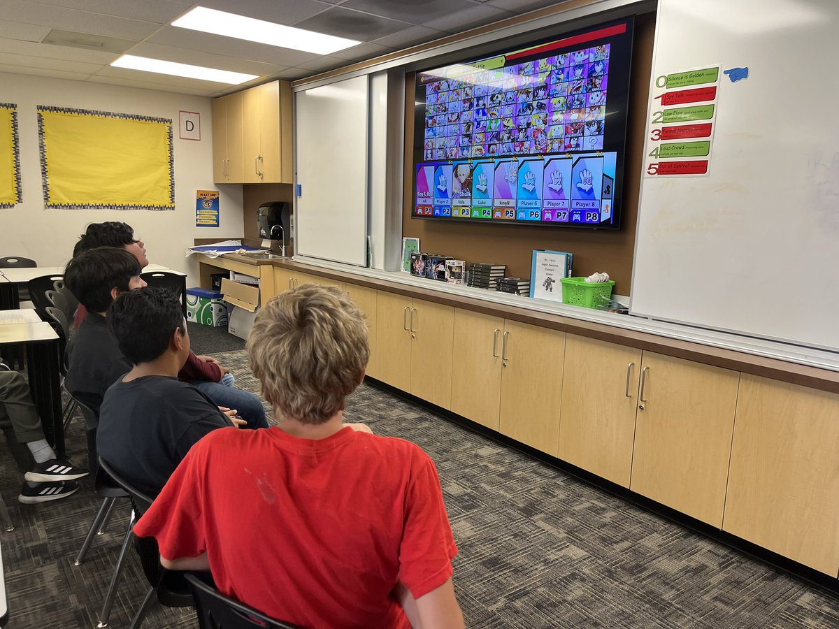 TRMSRoadrunner's tweet photo. Our students had the best Roadrunner Day today! Tacos, Kona Ice, and tons of activities to choose from! Great job to our students who BAT 1000 every day! #BAT1000 #proudtobevvusd https://t.co/voIlt9iIfy