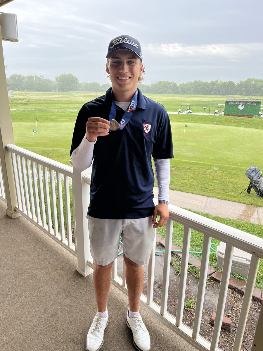 Finished off the year strong at 2a state golf! 
Finished T6th with a two day score of 155.