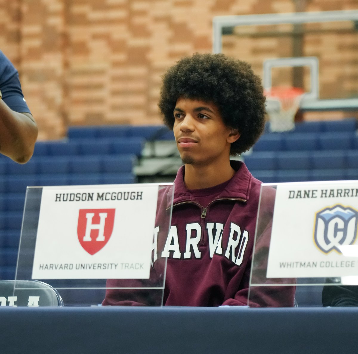 𝙎𝙄𝙂𝙉𝙀𝘿 • Congrats to our Ivy League-bound senior, Hudson McGough '25! The 800m specialist made it official today with Harvard University before heading off to Clovis to compete in the State Championship.

Can’t wait to cheer you on at the next level, Huddy! #LoyolaTFXC