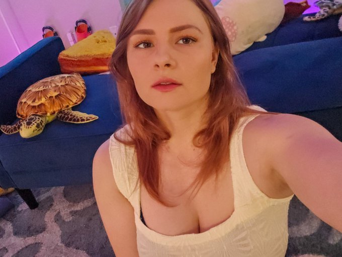 Watch 𝗔𝘀𝗶𝗿𝗶 🐙 𝗢𝗰𝗲𝗮𝗻 🌊's leaked NSFW photo on TwXstars