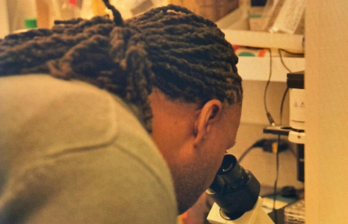Larry Fitzgerald (@larryfitzgerald) on Twitter photo Thank you to the folks at UPMC Hillman Cancer Center for the amazing tour of the breast cancer research lab at <a href="/PittTweet/">University of Pittsburgh</a>. It was inspiring to learn about the strides being made for targeted and effective care for men and women who are diagnosedāit gives me hope. Thank you to the folks at UPMC Hillman Cancer Center for the amazing tour of the breast cancer research lab at <a href="/PittTweet/">University of Pittsburgh</a>. It was inspiring to learn about the strides being made for targeted and effective care for men and women who are diagnosedāit gives me hope.
