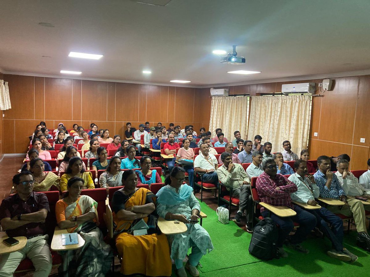 Impa Somayanda (@isomayanda) on Twitter photo <a href="/KJagadish_TTU/">Krishna Jagadish</a> discussing updates on heat stress impacts on crops with students and faculty at University of Ag Sciences, Bangalore, India. Also promoted Global Sorghum Conference 2026, at Lubbock, Texas. <a href="/TTUDAVISCOLLEGE/">Texas Tech Davis College</a> <a href="/KJagadish_TTU/">Krishna Jagadish</a> discussing updates on heat stress impacts on crops with students and faculty at University of Ag Sciences, Bangalore, India. Also promoted Global Sorghum Conference 2026, at Lubbock, Texas. <a href="/TTUDAVISCOLLEGE/">Texas Tech Davis College</a>